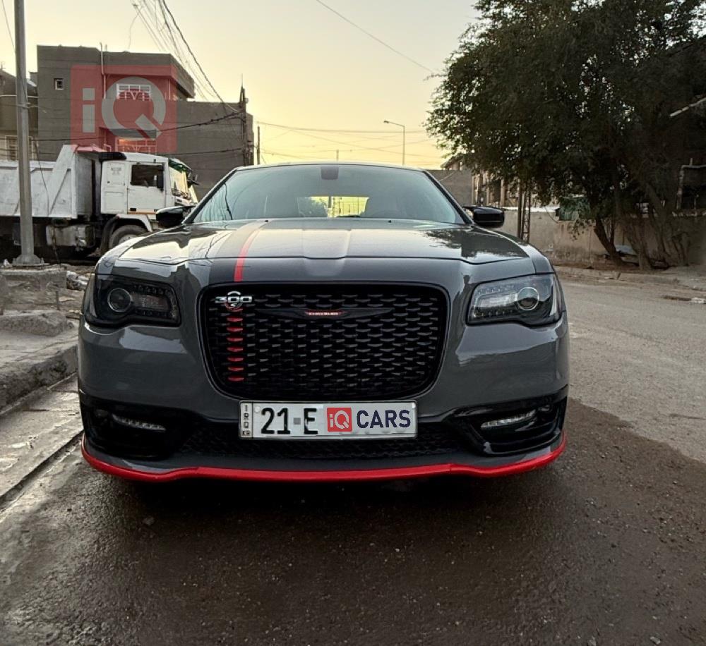 كرايسلر 300
